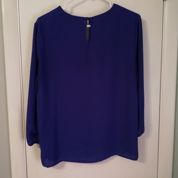 Keyhole blouse - Picture 3 of 4